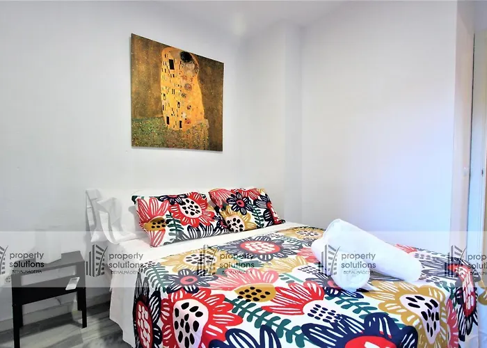 Lägenhet - A 600m De La Playa De La Carihuela - Piscina - Parking Gratis - Excelente Conexion Wifi *