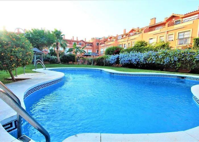 Apartamento - A 600m De La Playa De La Carihuela - Piscina - Parking Gratis - Excelente Conexión Wifi